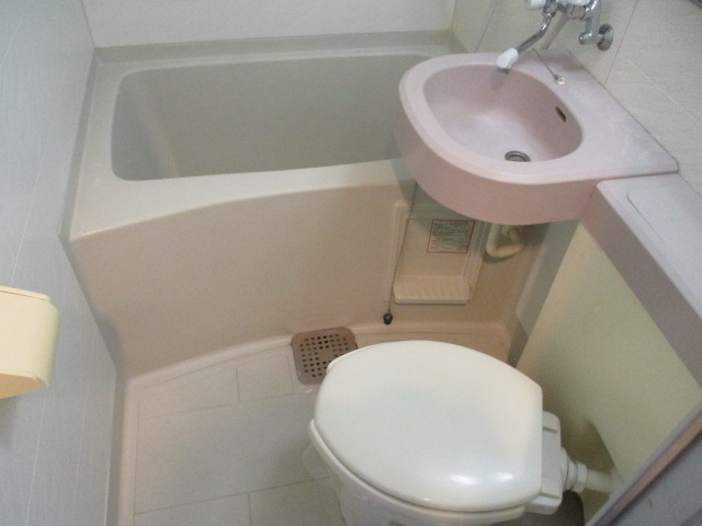 グランフィールド南行徳(F-028) バス