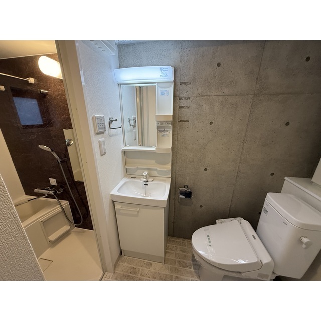 ルナーリア 内観