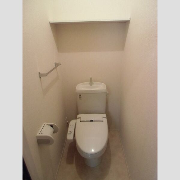 ヴィラ・グランメールⅡ105号室 温水洗浄暖房便座