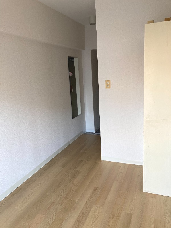 トップルーム横浜5階 リビング