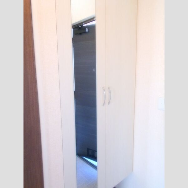 ロンサールⅡ 玄関