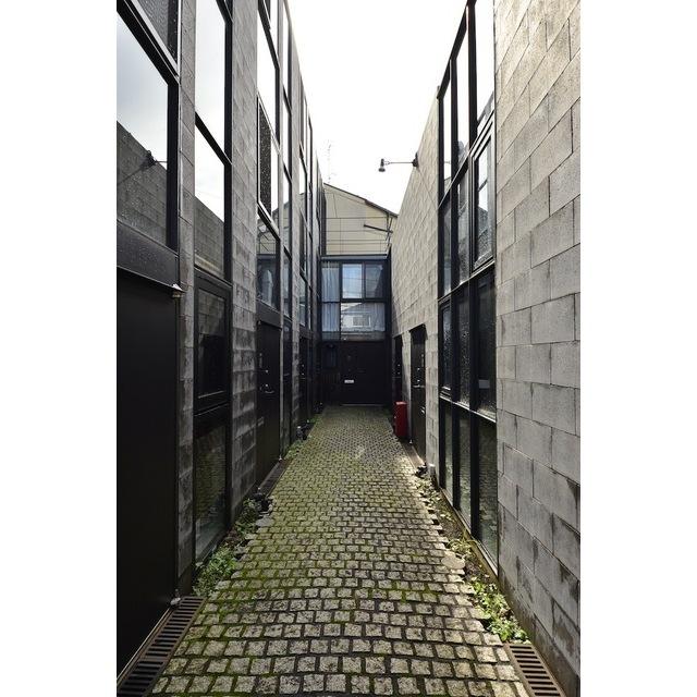 石双居1階 エントランス