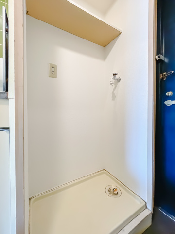 スカイコート横浜大口第２306号室 洗濯機置き場