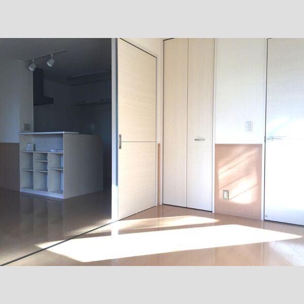 リビングタウン西大宮　Ⅰ101号室 南側洋室