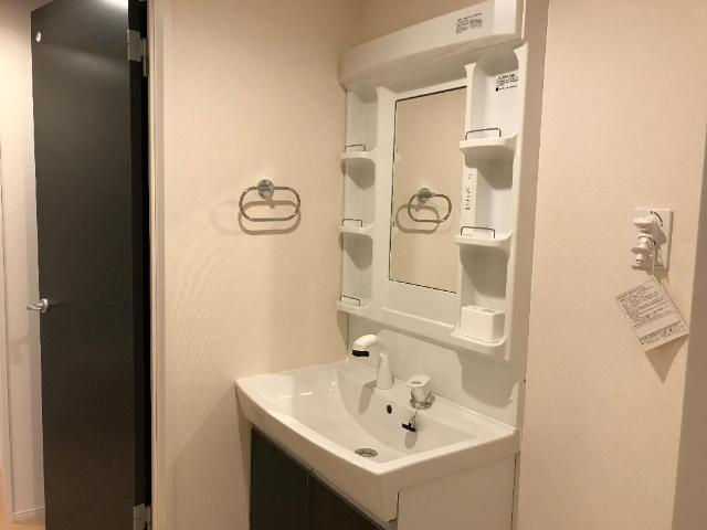 コリーナ本郷台 洗髪洗面化粧台