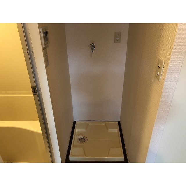 ＣＲＥＳＣＥＮＴ　ＭＯＴＯＮＥＳ0201号室 室内洗濯機置場