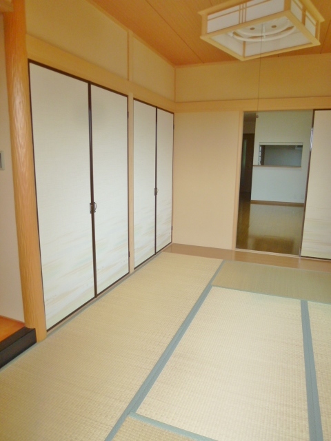 パル宮崎台３０１号室0301号室 ６帖の和室です。