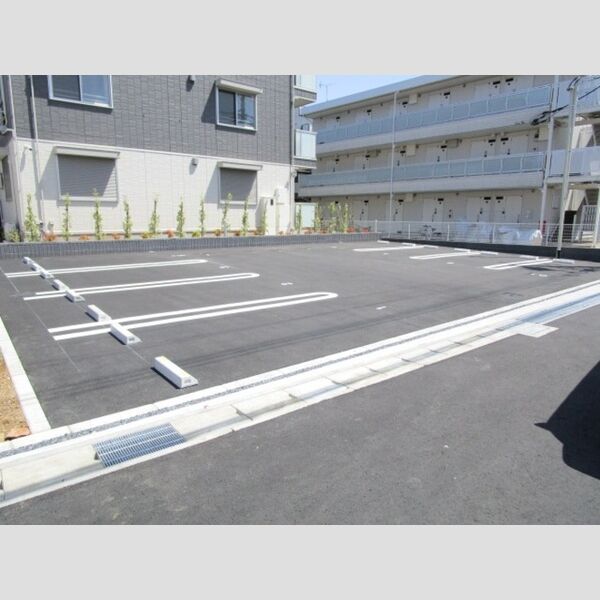 フォルトゥナ 駐車場(要空き確認)