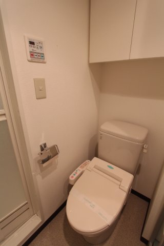 プライムアーバン板橋区役所前403号室 トイレ