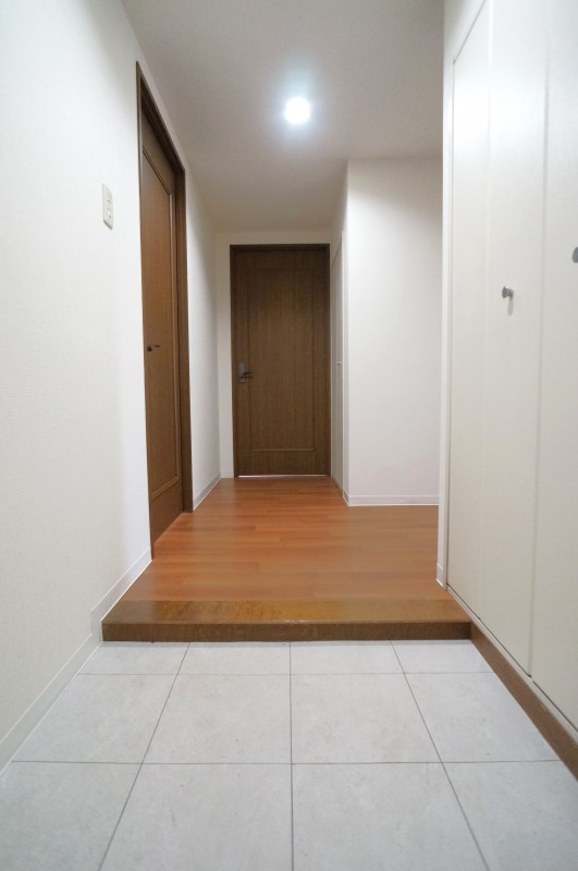 T’s garden横浜反町3階 玄関