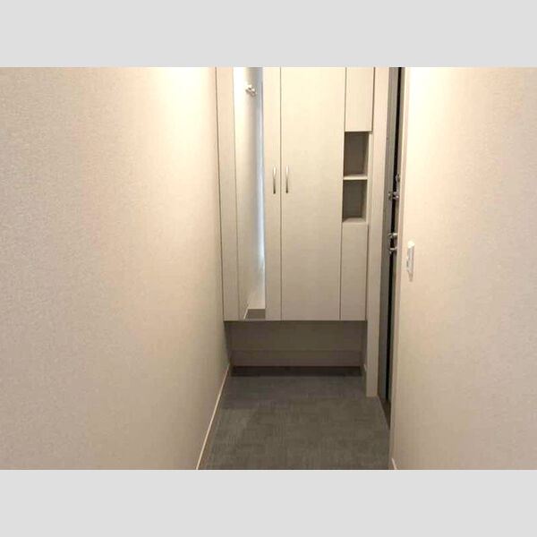 プランドール鎌倉 玄関