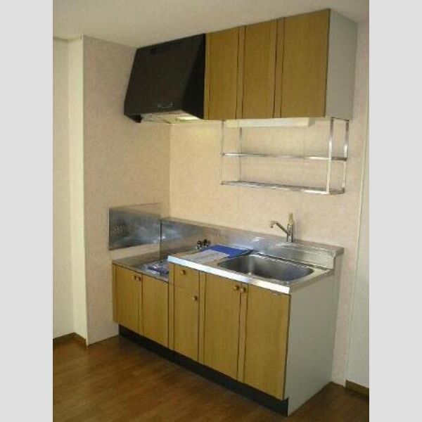 ジュネスハイム吉田 ☆南向きの明るいキッチンです☆