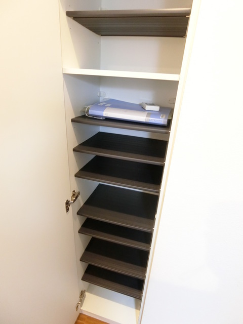 Ｗｅｓｔ　Ｆ．Ｙ．0303号室 収納