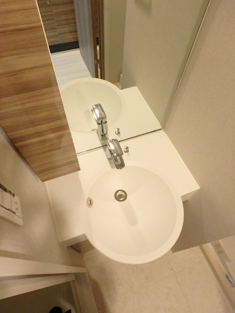 ガーラ横濱関内グランドステージ8階 独立洗面台付き