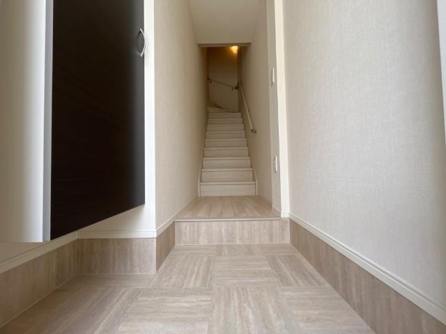 アイリス新鎌ヶ谷 玄関