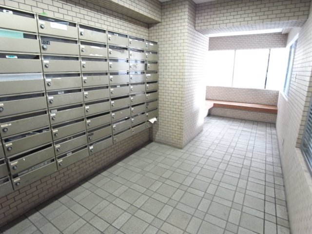 ライオンズマンション横浜伊勢佐木町 エントランス