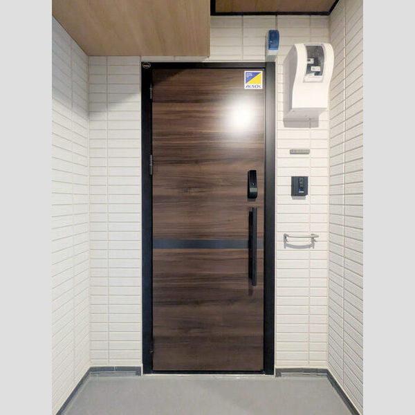 グランヴィル301号室 玄関