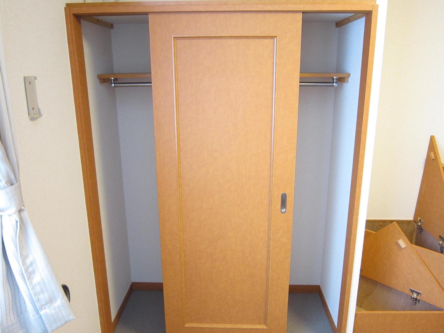 レオパレスれんげそう207号室 内観