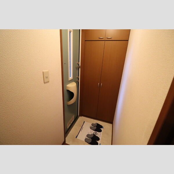 クレアール　B 玄関