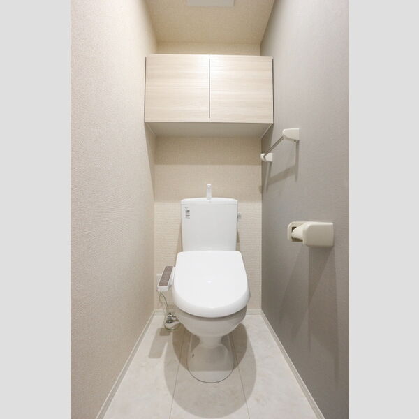 ルガーセグーロ　LugarSeguro102号室 温水洗浄暖房便座