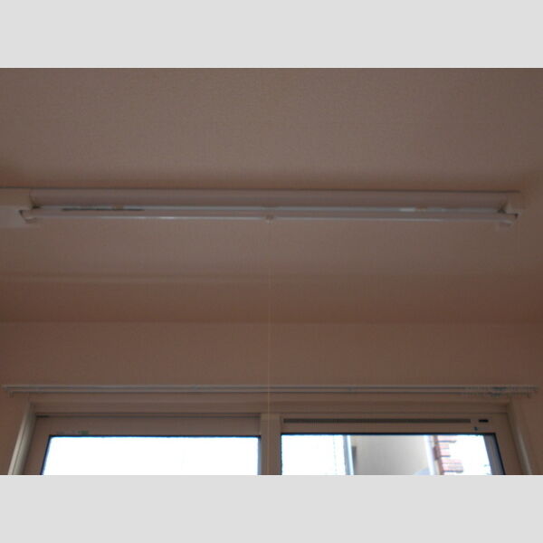 プランドール緑町 室内物干