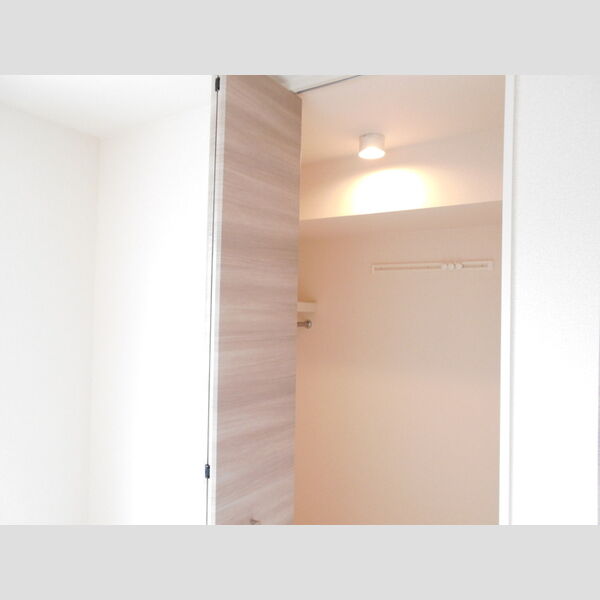 エクシー大宮 収納