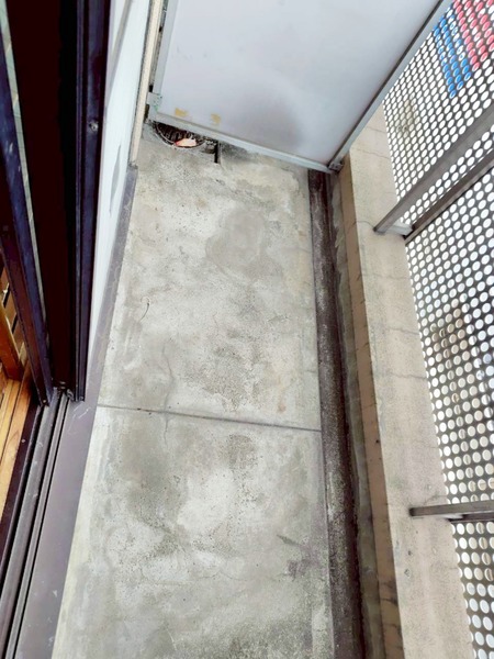 YMビル バルコニー