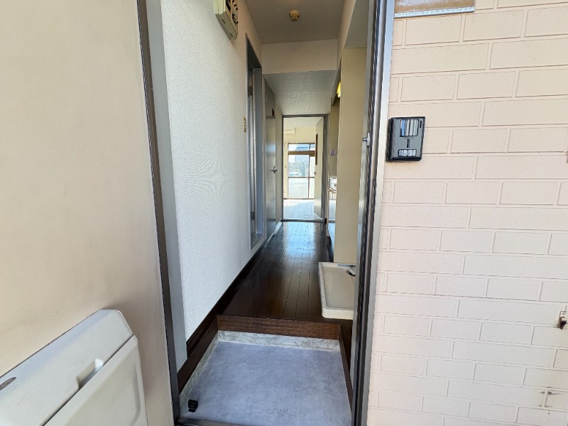 ルーチェブレス赤塚1階 玄関