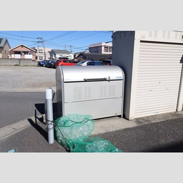 メゾンベール　イースト ゴミ置き場