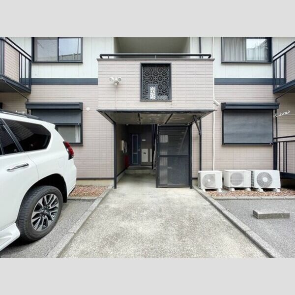 クレアンヌーヴ エントランス