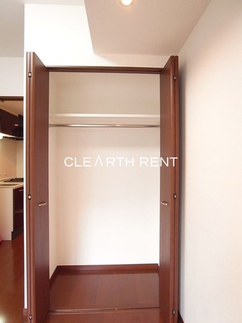 パレステュディオ銀座 ハンガーパイプ付クローゼット