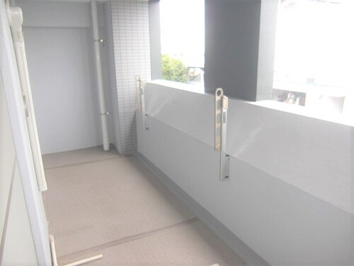 ライオンズステーションプラザ十日市場4階 同建物別部屋の参考画像