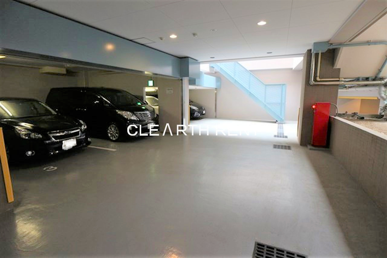 パレステュディオ目黒東 敷地内駐車場