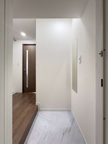 ライオンズマンション南平台 玄関