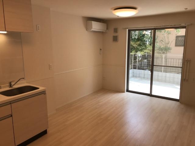 メゾン・ド・アイリス リビング