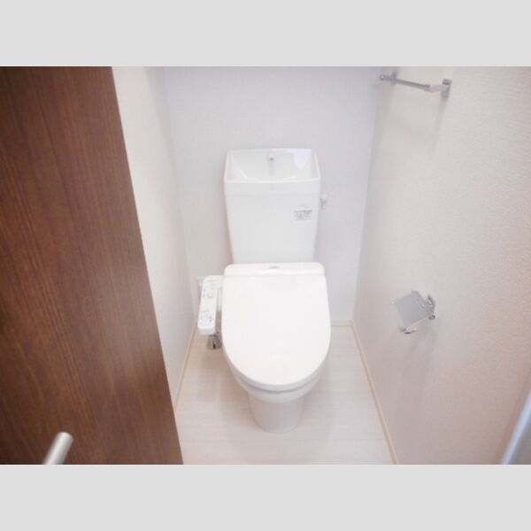 グレイシア103号室 温水洗浄暖房便座仕様です