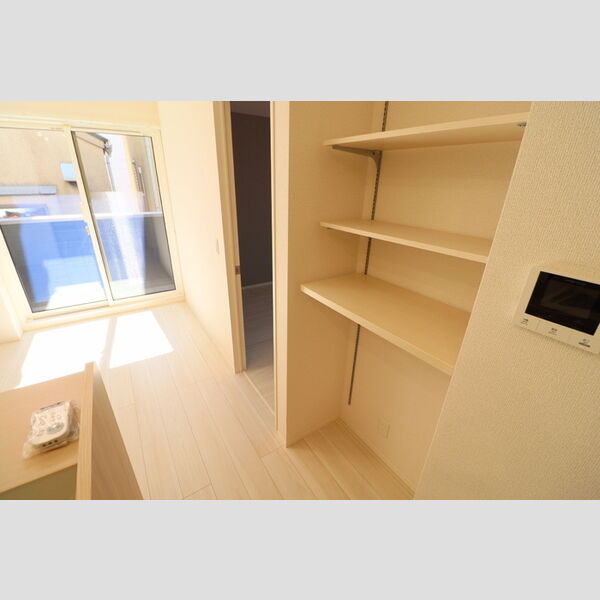 D Paina 殿町202号室 収納棚