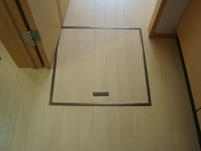 エクセレント南柏102号室 床下収納