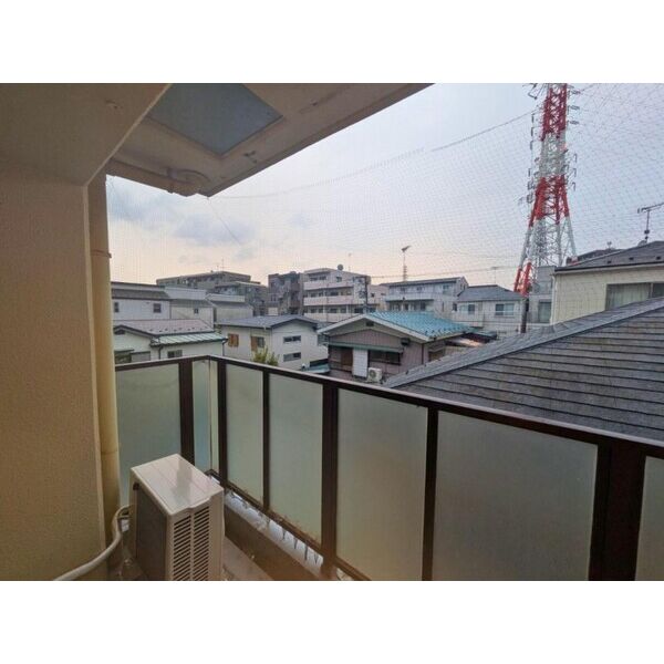 グリタァ六角橋 玄関