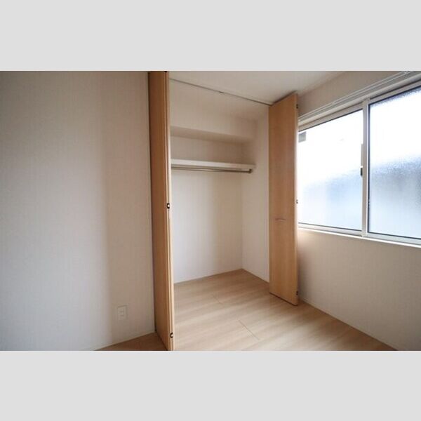 HANABUSA　Ⅲ クローゼット