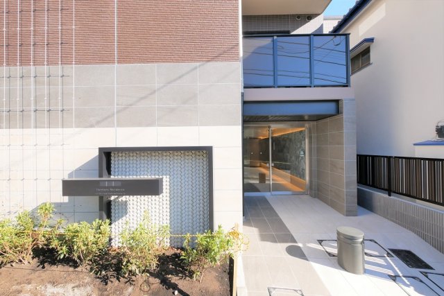 ハーモニーレジデンスパレスフロント2階 外観