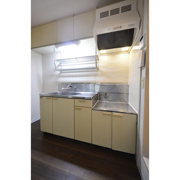 ジュネパレス大和第03 キッチン
