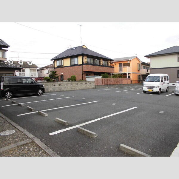 ハイカムール園生　Ⅱ 駐車場