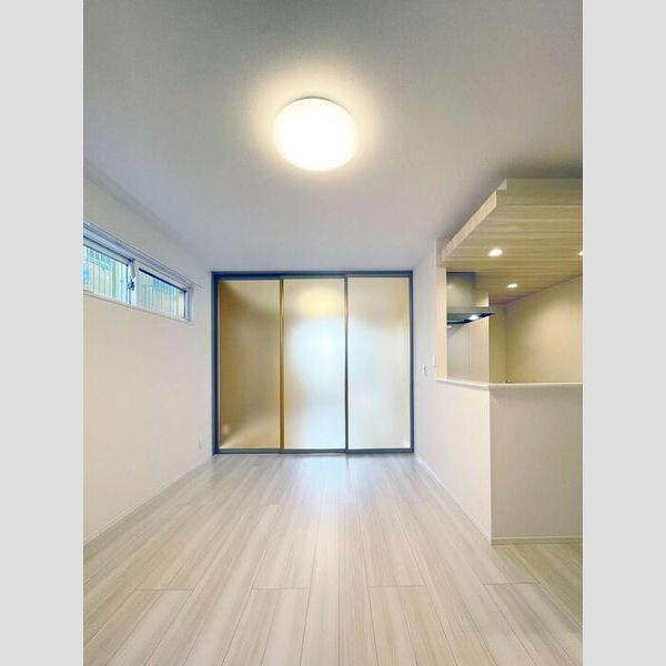 ルリアン給田 リビング