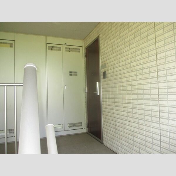 スプリングフォレスト　A 玄関