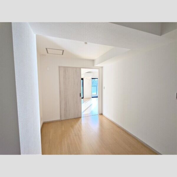 グランヴェールにしすな202号室 洋室6帖(別角度)