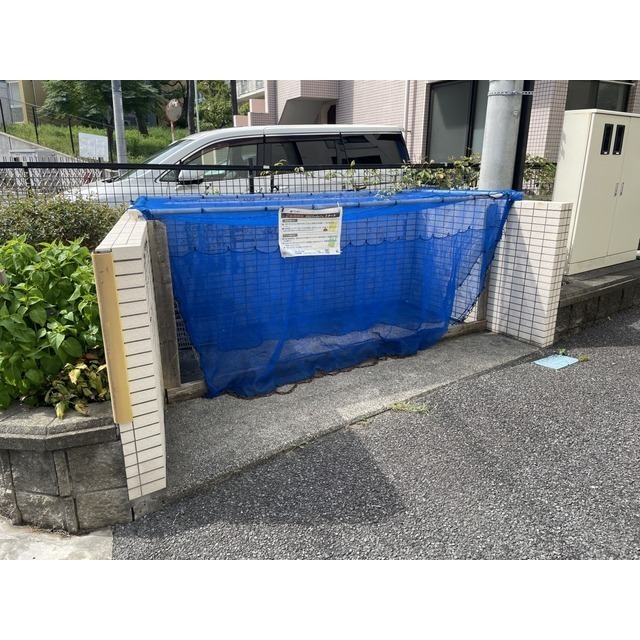 ポム・ドゥ・パン302号室 ゴミ集積所