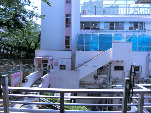 ＳＡＮ　ＳＵＲＩ池田山0301号室 参考写真