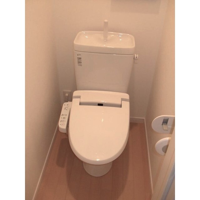 梅田貸家2号棟 トイレ