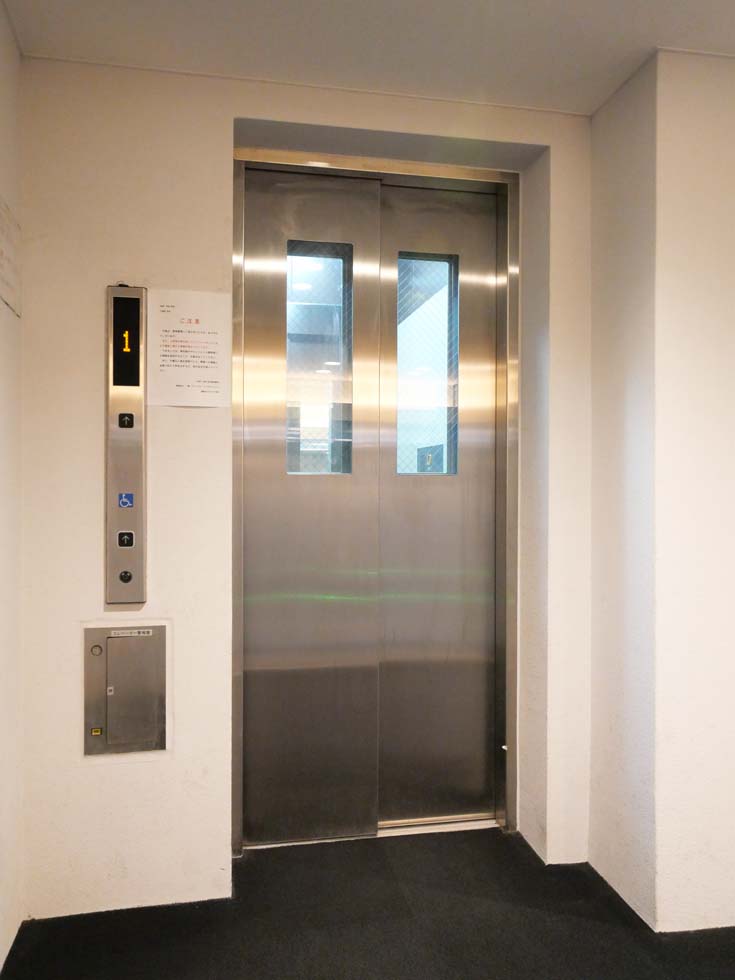 COURTYARD洗足4階 外観